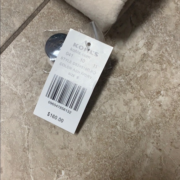 Women’s Peacoat - Picture 3 of 5